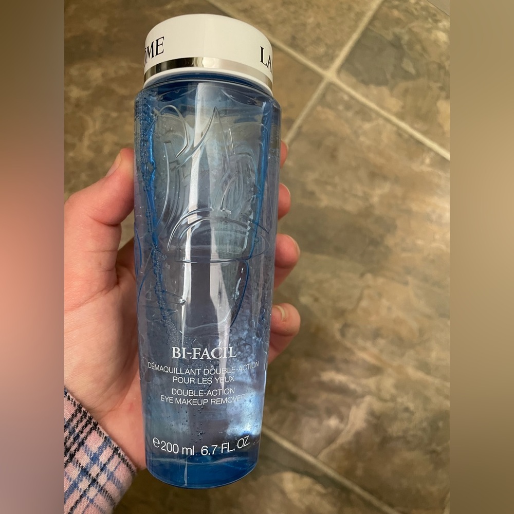 No facial eye makeup remover